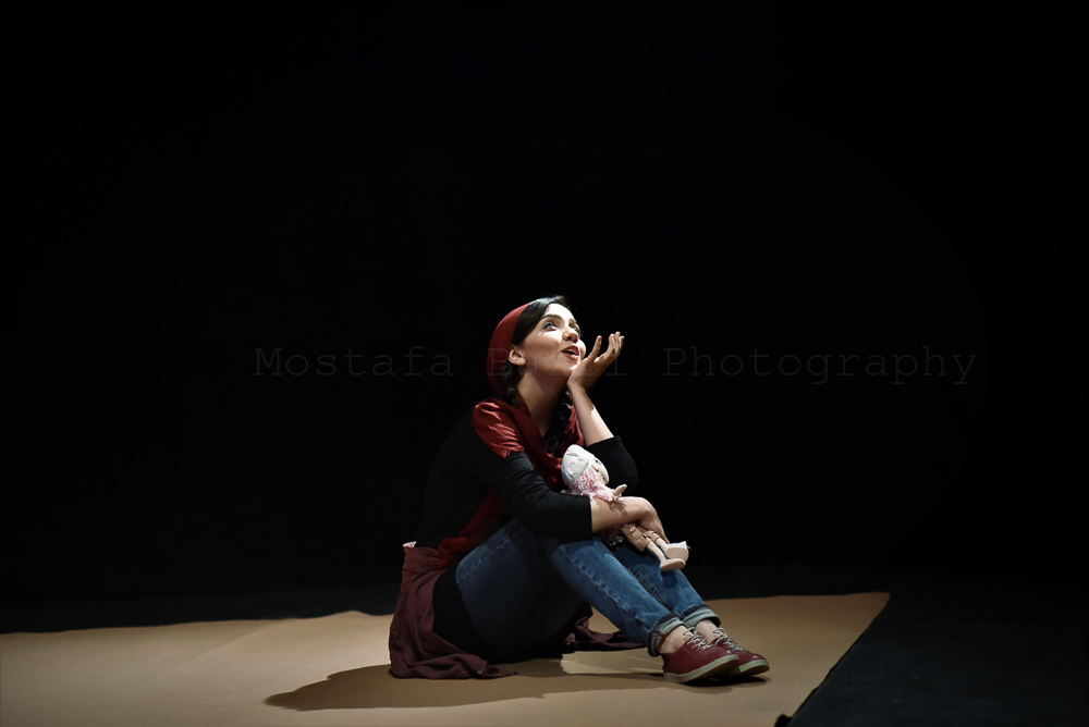 MotherIkarousPerform-MostafaBazri (9 of 107).JPG